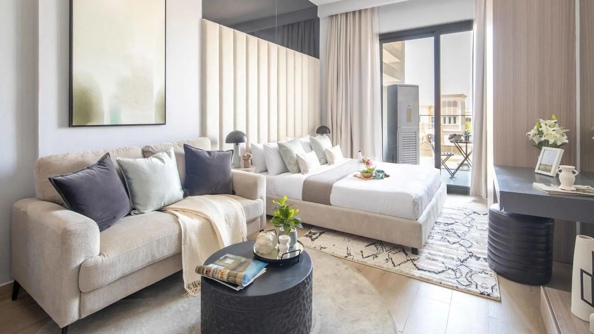Frank Porter - Bali Residences Dubai