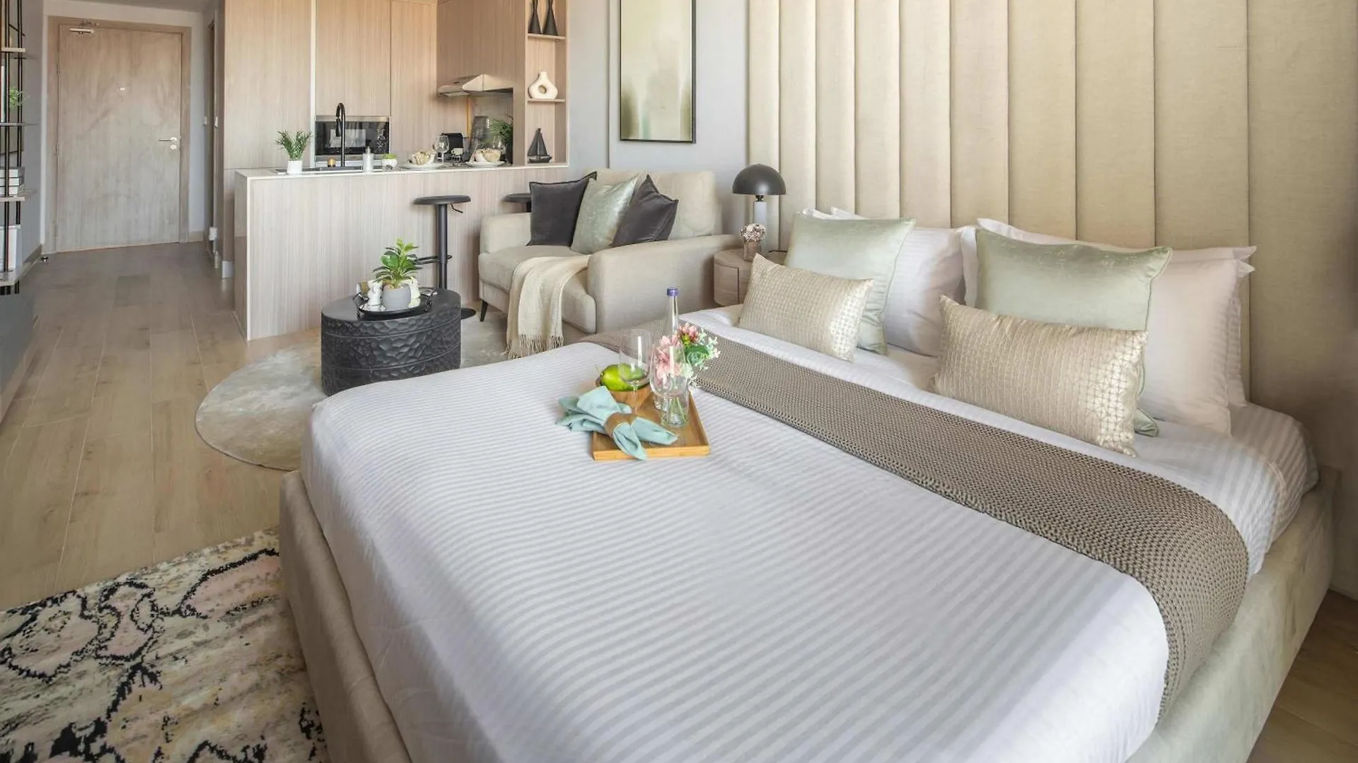 Frank Porter - Bali Residences Dubai